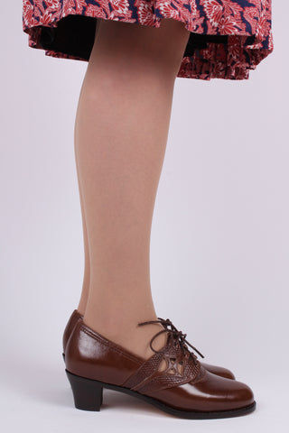 Early 1940s everyday lace-up shoes - Nougat Brown - Emily
