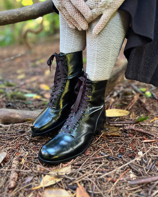 How to break in leather shoes and boots