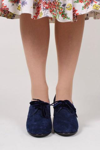 1940s pumps in suede with velvet laces - Navy blue - Esther - memery