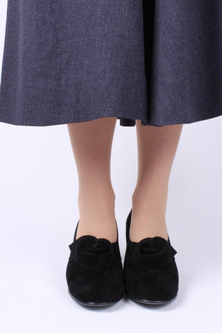 1940s style suede pumps with a rosette - Black - Luise - memery