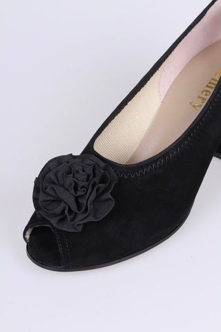 1940s suede pumps with rosette and peep toe - Black - Jean - memery