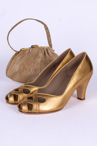 1950's court shoe with peep - toe - Gold - Audrey - memery