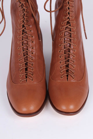 1910s Everyday Lace-up Boots - Light Brown - Ruth