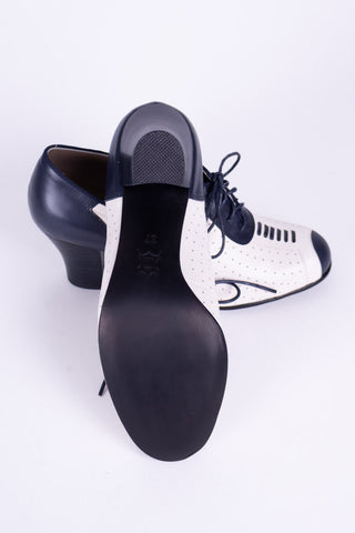 1940s Spectator Oxford pumps - Navy / Off-White - Lucy