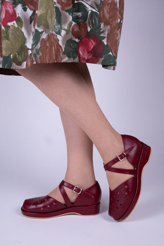 1940s - summer sandals - wedges - Dark Red - Norma