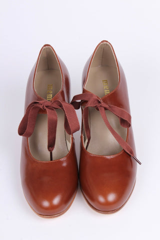 Classic, everyday late 1920's pumps - Cognac brown - Charlotte - memery