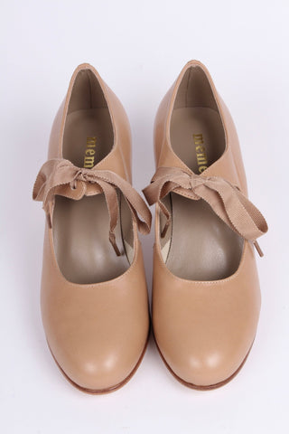 Classic, everyday late 1920's pumps - Cream - Charlotte - memery