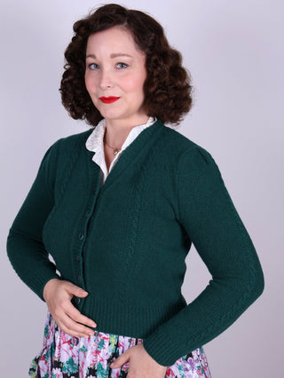 Cute and feminine cable knit 1940s cardigan - Merino - Emerald green - Astrid - memery