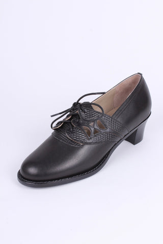 Early 1940s everyday lace - up shoes - Black - Emily - memery