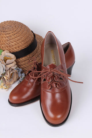 Early 1940s everyday lace - up shoes - Cognac brown - Emily - memery