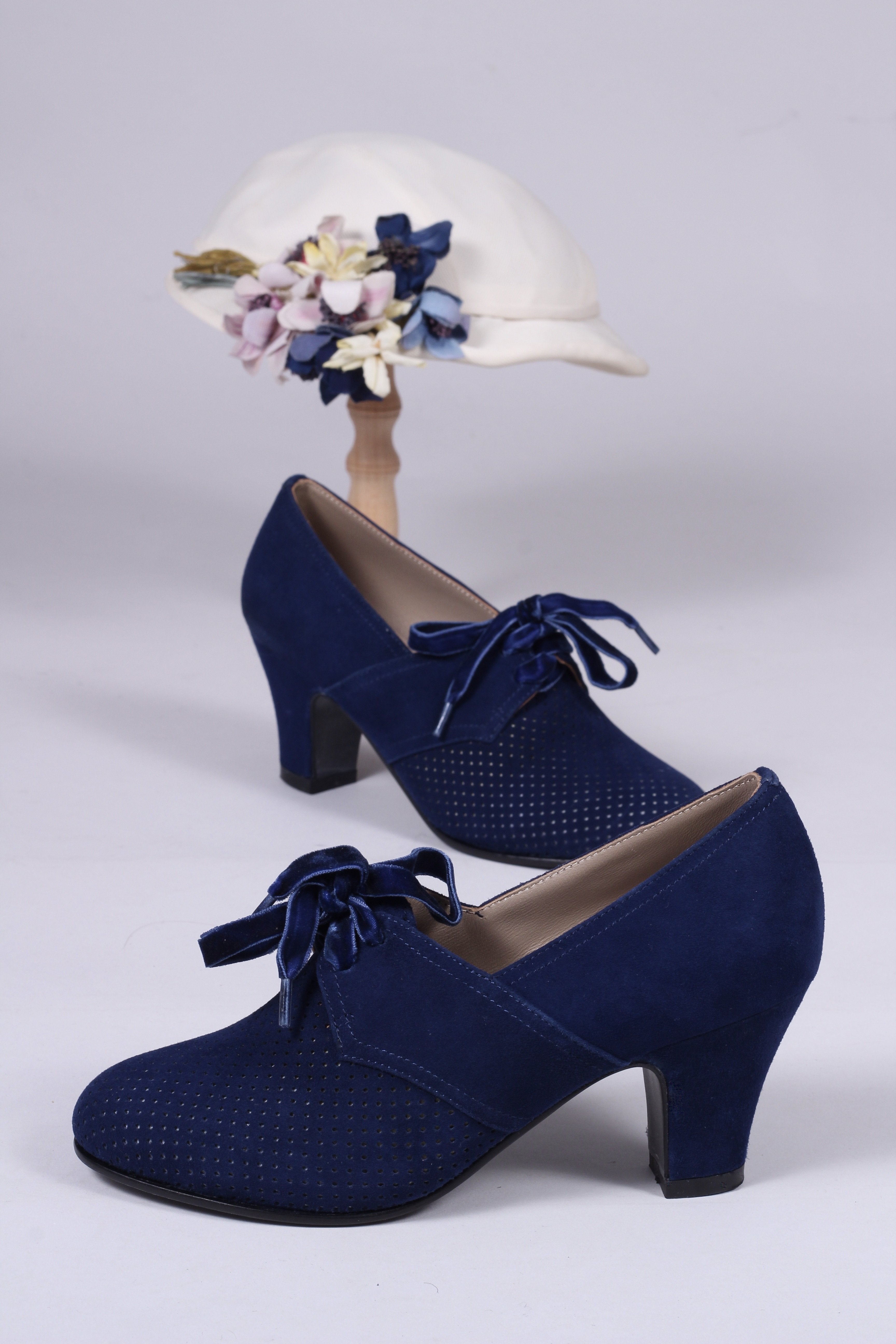 Vintage heels shoes Outlet