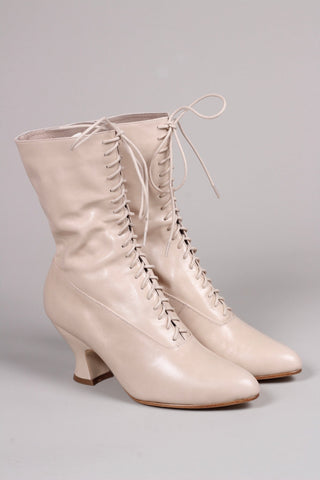Feminine soft Edwardian style boot with pompadour heel, 1900 - 1915 - Cream - Rose - memery